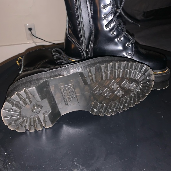 Dr. Martens - Jadon Smooth Leather Platform Boots - Picture 8 of 8